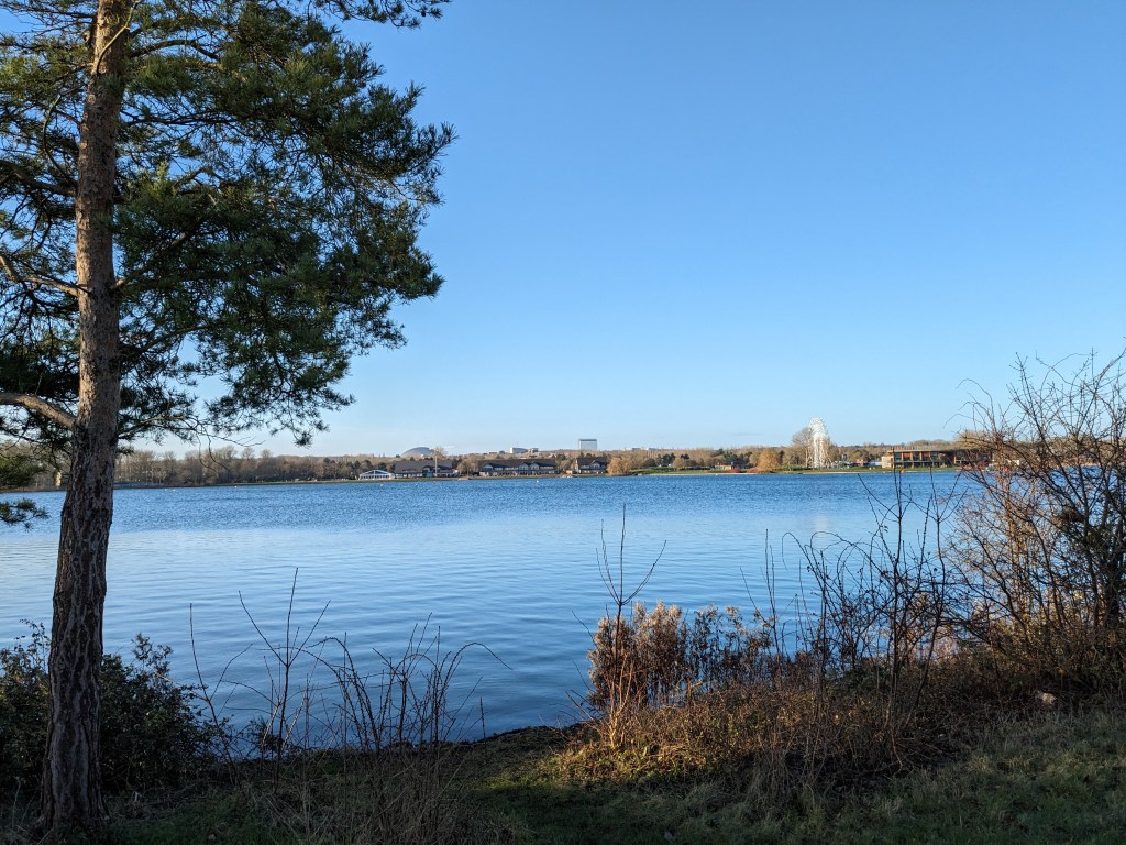 Willen Lake, a playspace of beauty